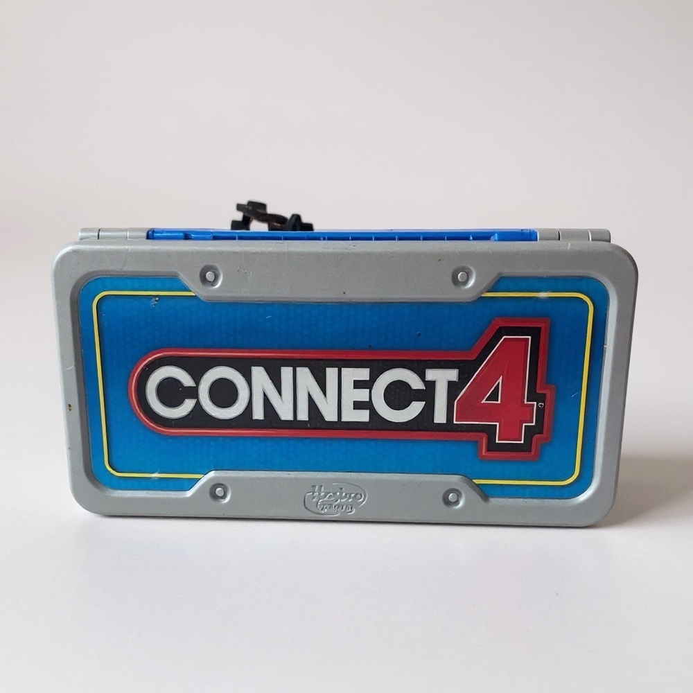 Hasbro Connect 4 Travel Game i